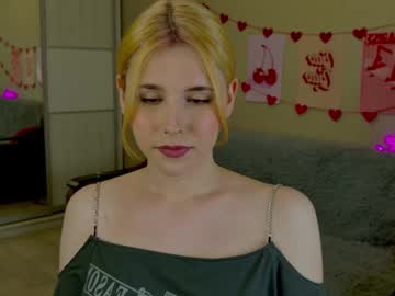 Cam for your_sissy_doll