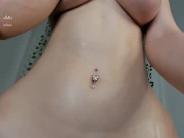 Cam for _monnytoon_