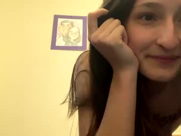 Cam for raeelyn