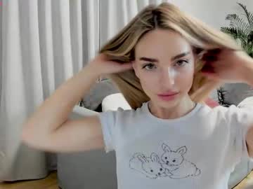 Cam for nicole_blueberry