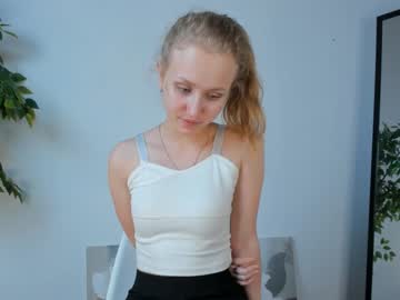 Cam for merciaembry