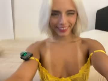 Cam for andreaaa33