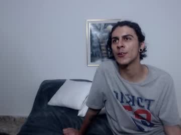 Cam for elietteylydian