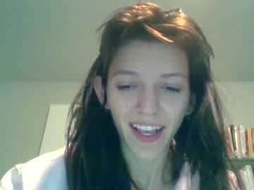 Cam for squirting_diamonds