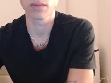 Cam for thetallbrow