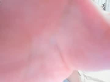 Cam for phoenixcamilla