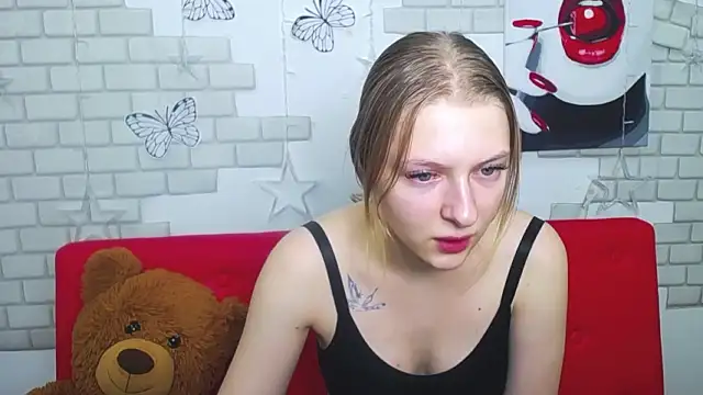 Stripchat sex cam LikaSante