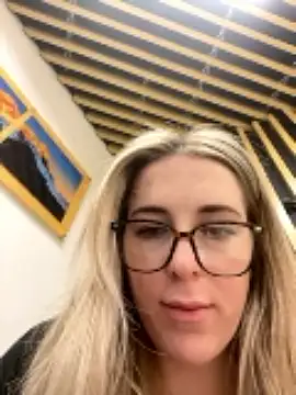 Stripchat sex cam MommmyYummy