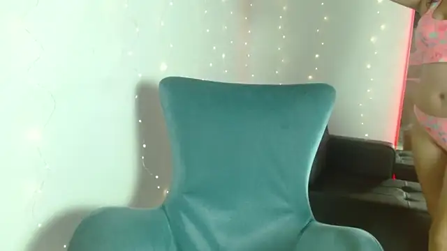 Stripchat sex cam NykkySweets