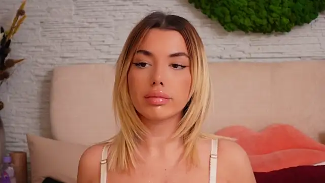 Stripchat sex cam ClaraHazel